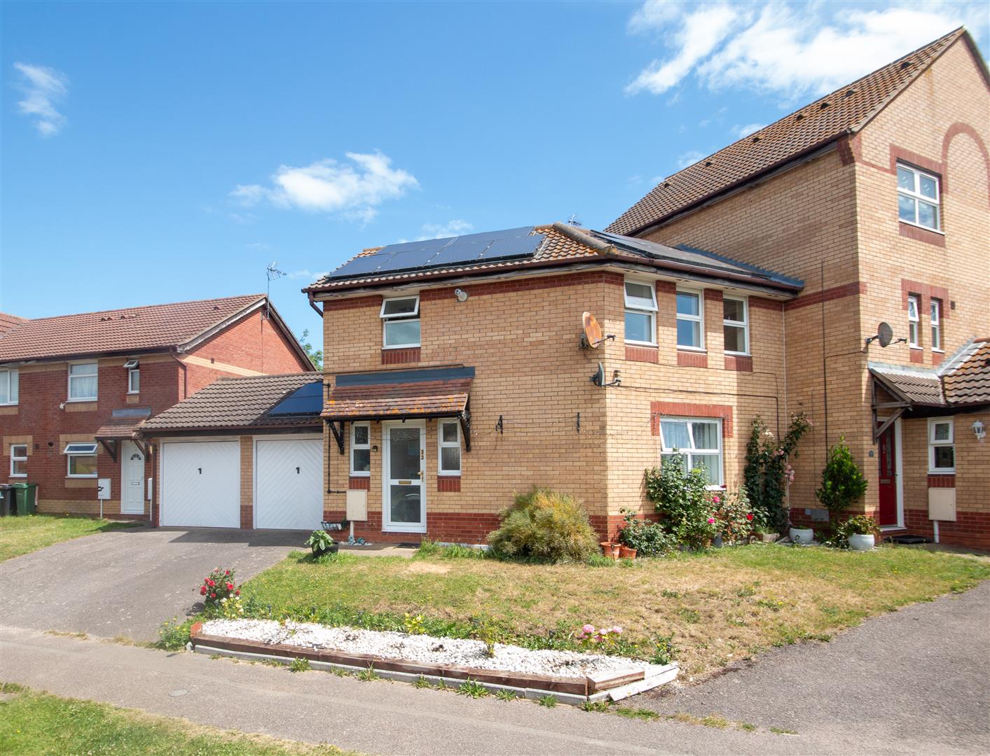 Rhodes Place, Oldbrook, Milton Keynes